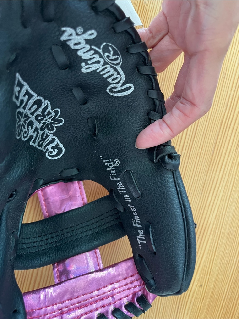 Rawlings Pink and Black Girls' Baseball Glove - Picture 4 of 7